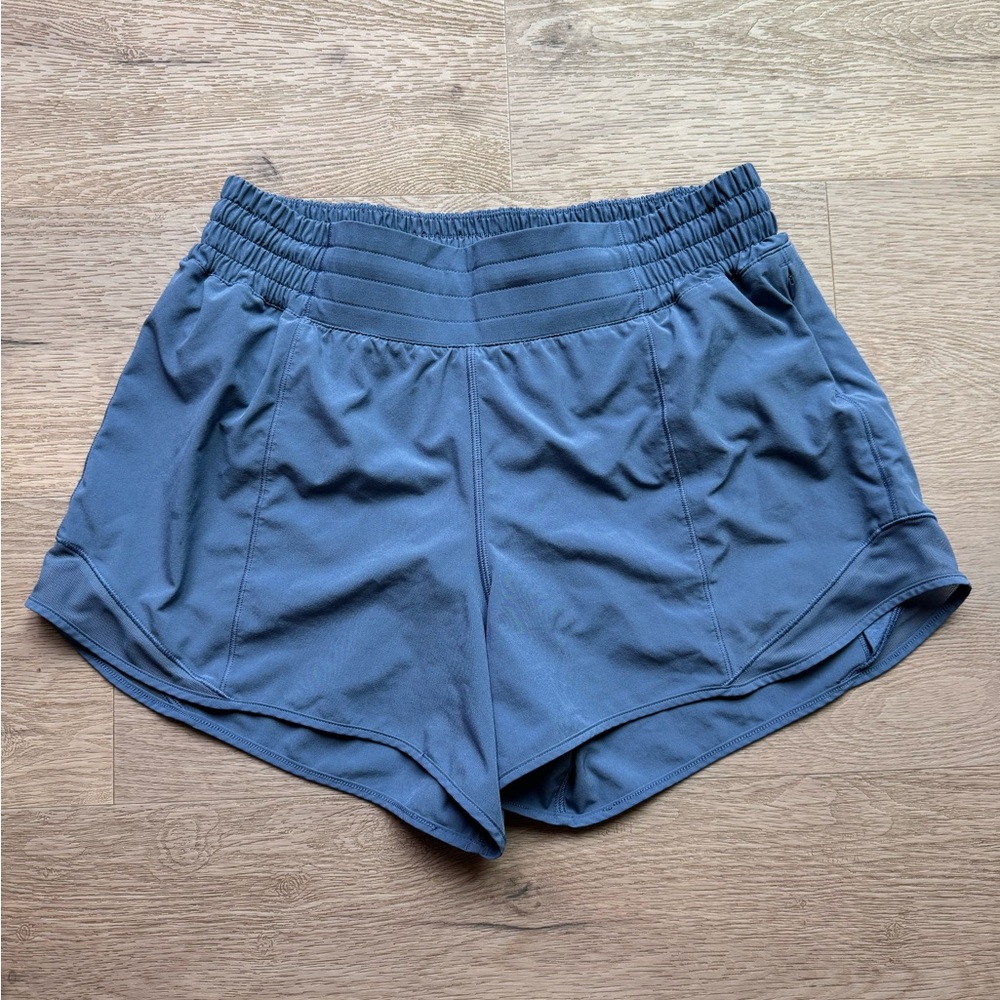 Lululemon Hotty Hot 4” Lined High Rise HR Shorts Size 8 Oasis Blue